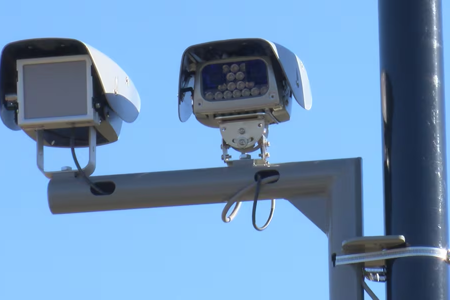 ‏Một thành phố ghi nhận tới 30.000 vé phạt sau khi lắp đặt camera bắn tốc độ‏