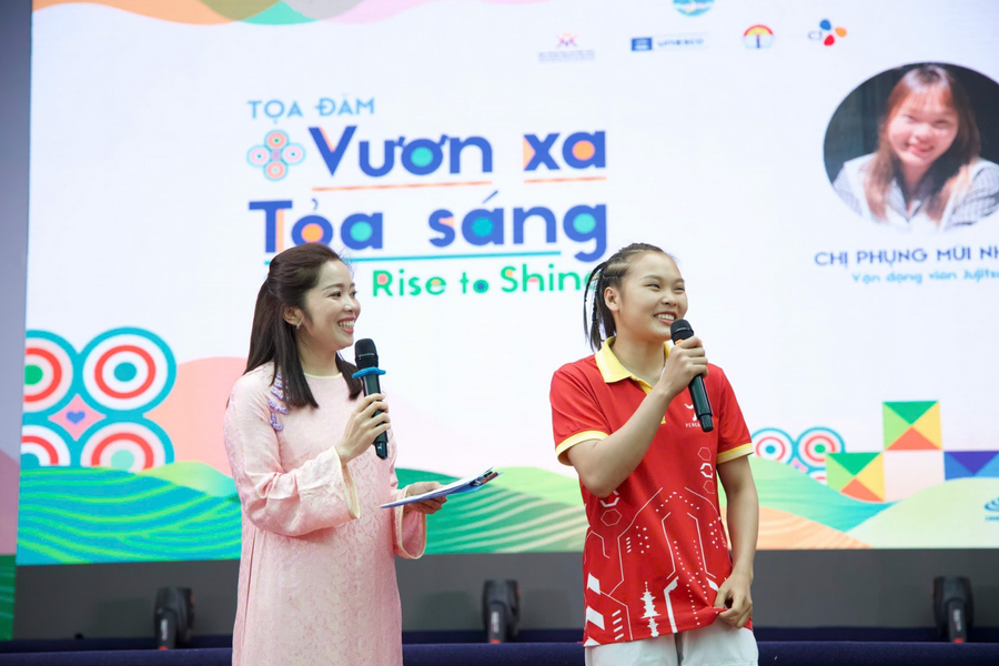 'Vươn xa – Tỏa sáng': Lan tỏa cảm hứng, khơi dậy ước mơ nơi học sinh dân tộc thiểu số