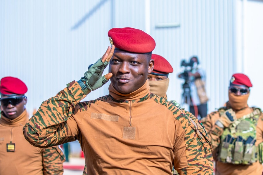 Ibrahim Traoré, Tổng thống trẻ tuổi chiếm được cảm tình khắp châu Phi là ai?