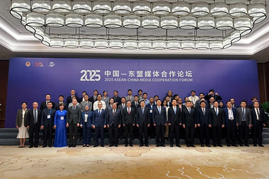 Việt Nam cam kết cùng Asean và Trung Quốc xây dựng cộng đồng thông tin có năng lực công nghệ và nền tảng đạo đức