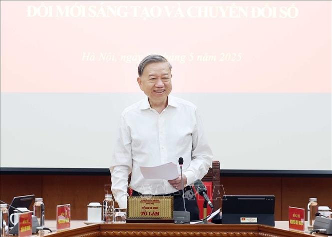 Tổng Bí thư Tô Lâm: Thể chế là điểm nghẽn lớn nhất, cần khơi thông để phát triển khoa học và công nghệ