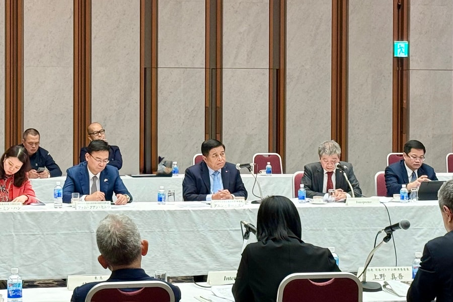 Các yếu tố khiến Việt Nam nổi lên như một 'điểm đến an toàn' và hấp dẫn