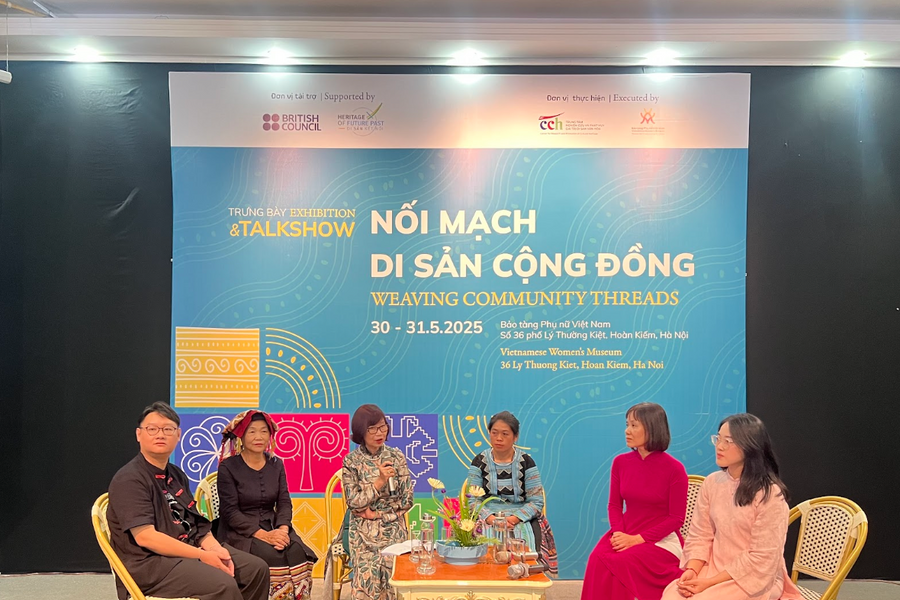 Khai mạc Trưng bày và Talkshow 'Nối mạch di sản cộng đồng'