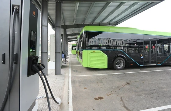 Chuẩn bị hạ tầng trạm sạc cho xe buýt điện trên địa bàn Thủ đô