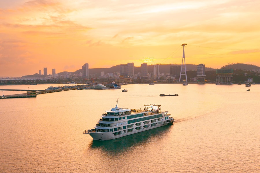 Từ “mỏ than” đến “điểm đến xanh”: Quảng Ninh định hình lại ngành du lịch