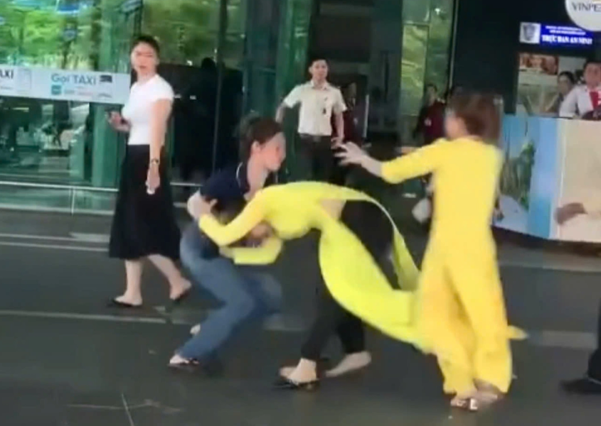 Hai nữ nhân viên đánh nhau tại sân bay Phú Quốc bị kỷ luật