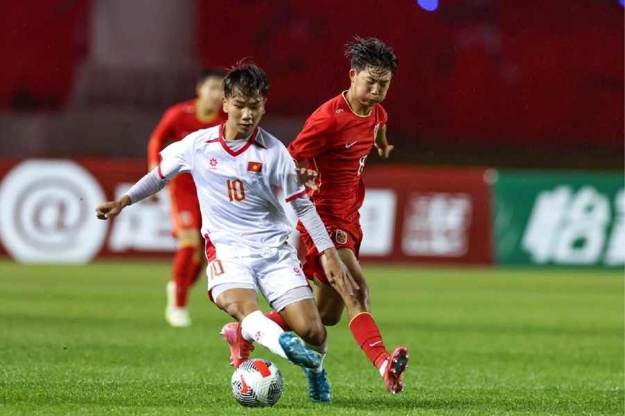 U16 Việt Nam cầm hòa kịch tính U16 Trung Quốc sau siêu phẩm từ đường biên