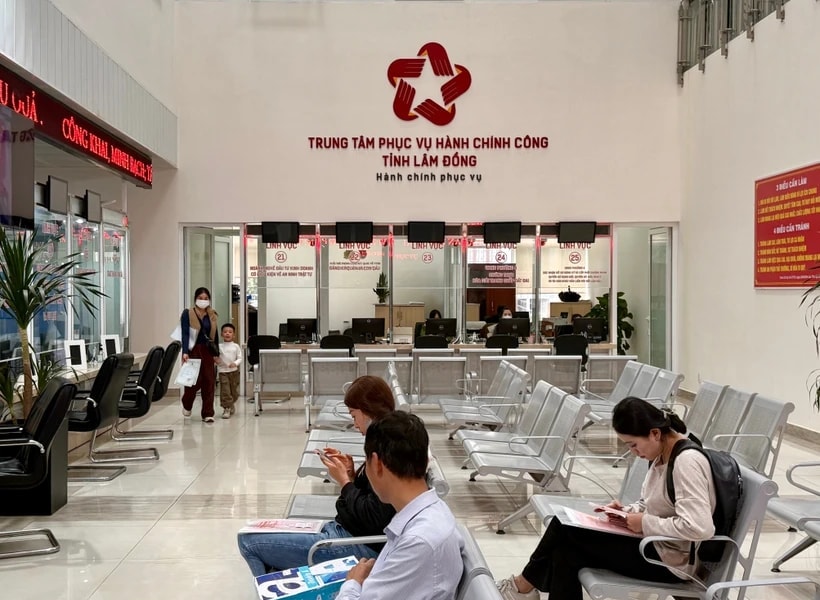 Sau sáp nhập, cấp xã tạm thời giữ 32 biên chế, điều chỉnh theo dân số và địa bàn