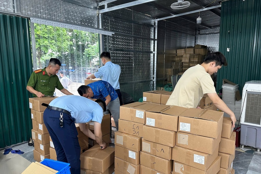 Hà Nội phát hiện doanh nghiệp kinh doanh mỹ phẩm trôi nổi đội lốt 'Hàn Quốc'