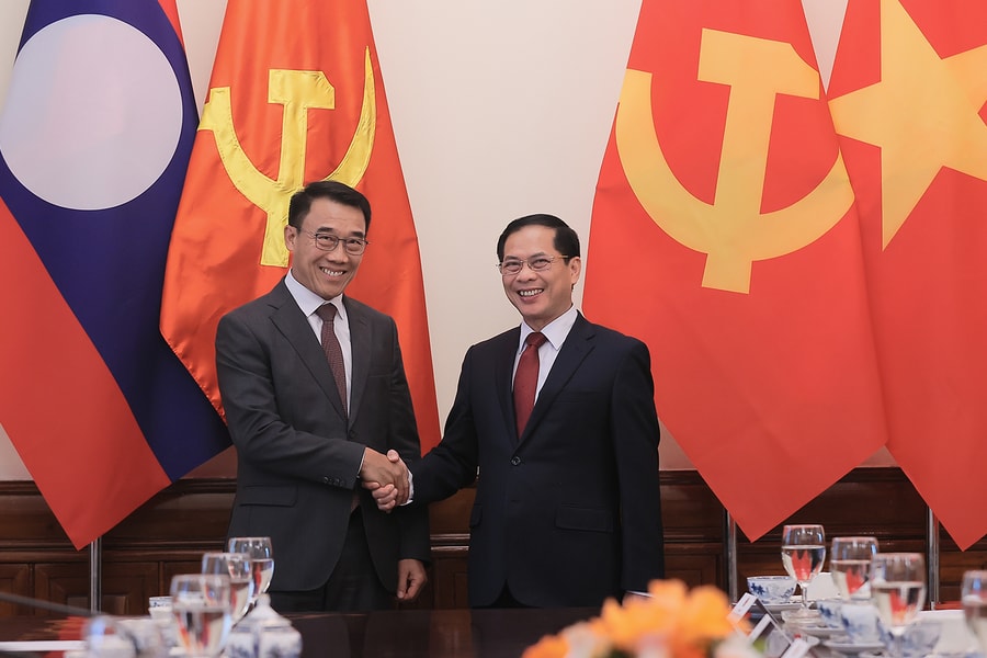 Việt Nam - Lào: Tăng cường trao đổi thông tin, chia sẻ kinh nghiệm trong chuẩn bị Đại hội Đảng