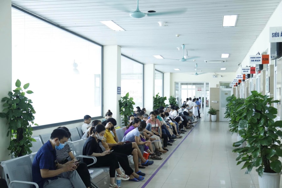 Tăng cường các biện pháp bảo vệ người bệnh trước thời tiết nắng nóng