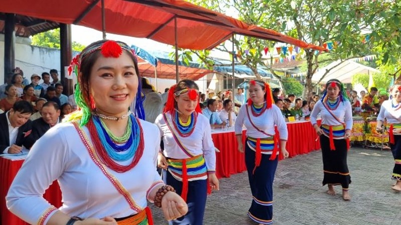 Nghệ thuật múa Cà đáo của người Co là di sản văn hóa phi vật thể quốc gia