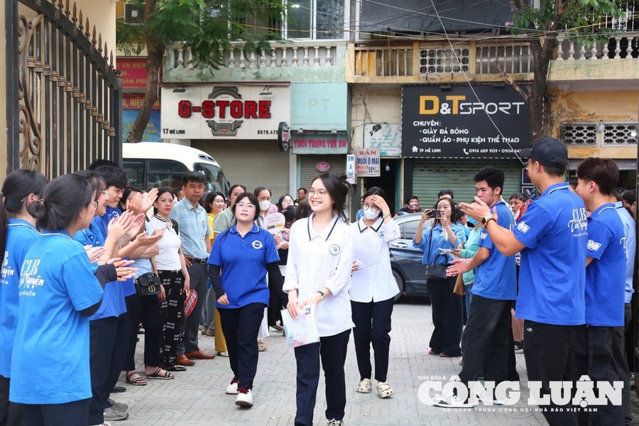 Hải Phòng: Thí sinh tự tin được điểm 9, 10 Tiếng Anh kỳ thi THPT