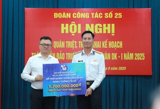 Vinataba góp sức vì biển đảo Tổ quốc