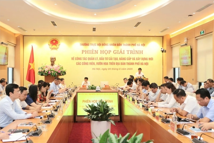 Hai công viên lớn ở Hà Nội 'ì ạch' gần thập kỷ, vì sao?