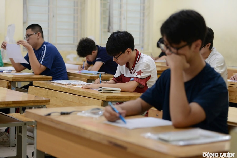 Đề thi Toán THPT Hà Nội thay đổi cấu trúc nhưng không nhiều bất ngờ