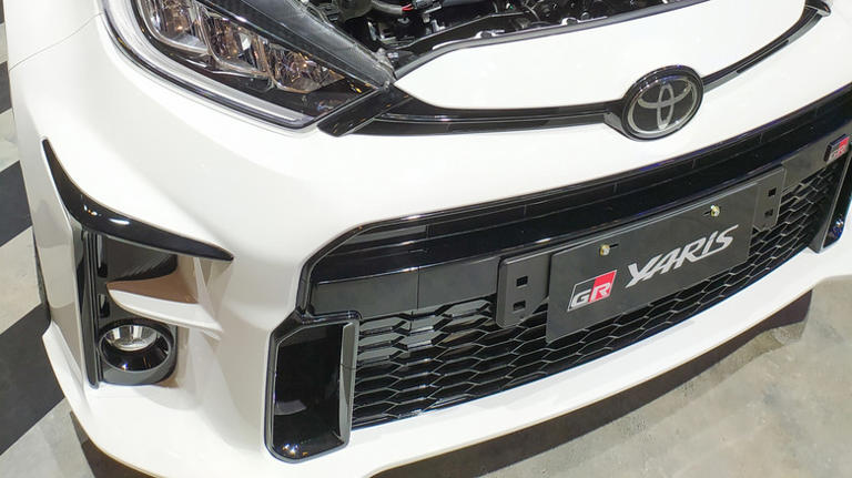 ‏Đây là cách các quy định về khí thải động cơ đã thay đổi thiết kế ô tô mãi mãi‏