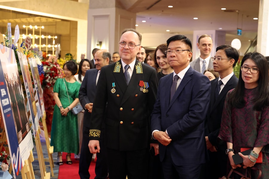 Liên bang Nga là một trong những ưu tiên hàng đầu trong chính sách đối ngoại của Việt Nam