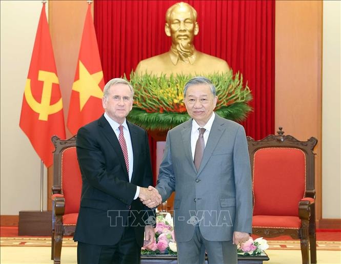 Tổng Bí thư Tô Lâm tiếp Chủ tịch phụ trách Quản trị toàn cầu Tập đoàn Qualcomm