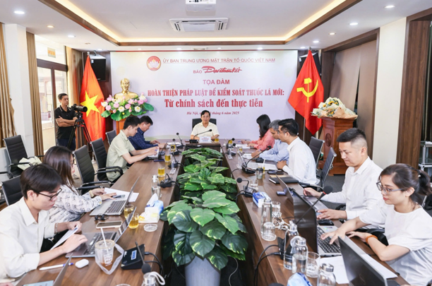 Cần đồng bộ các Luật liên quan để kiểm soát thuốc lá kiểu mới