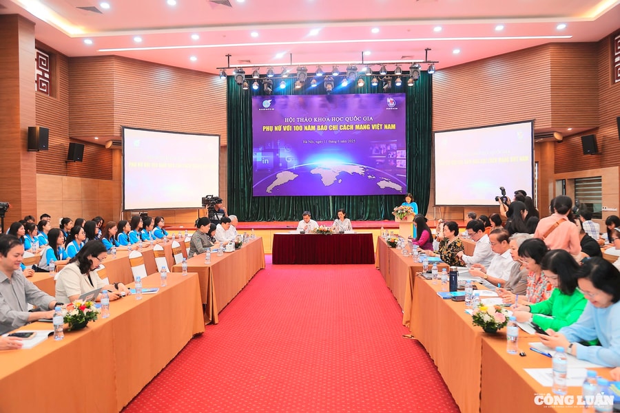 Phụ nữ đóng vai trò quan trọng trong suốt chiều dài phát triển của nền báo chí Cách mạng Việt Nam