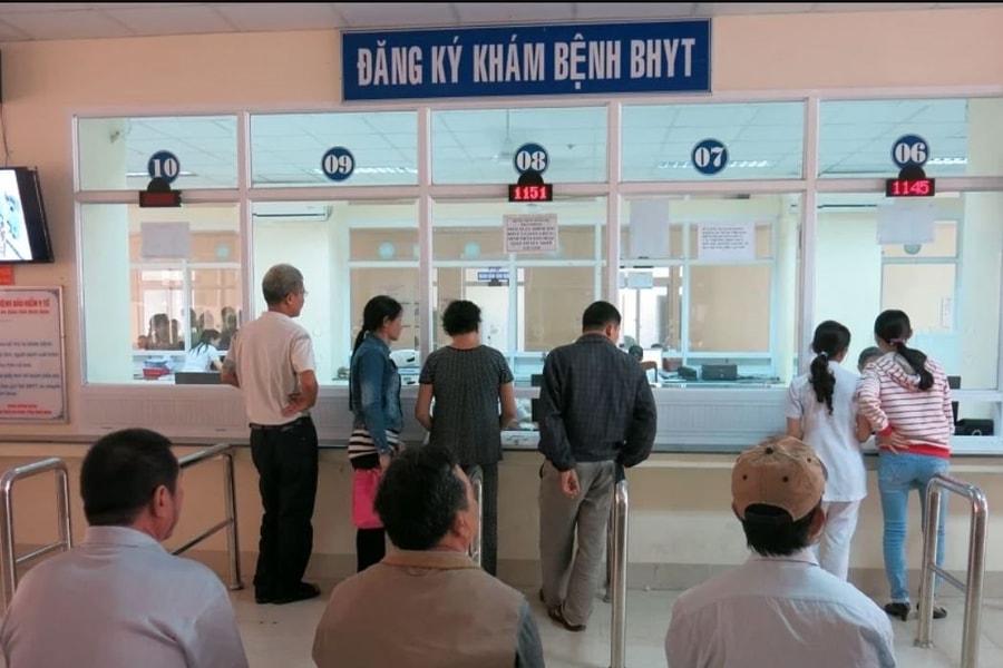 Từ ngày 1/7, nhiều người được hưởng 100% bảo hiểm y tế, kể cả khi khám chữa bệnh trái tuyến