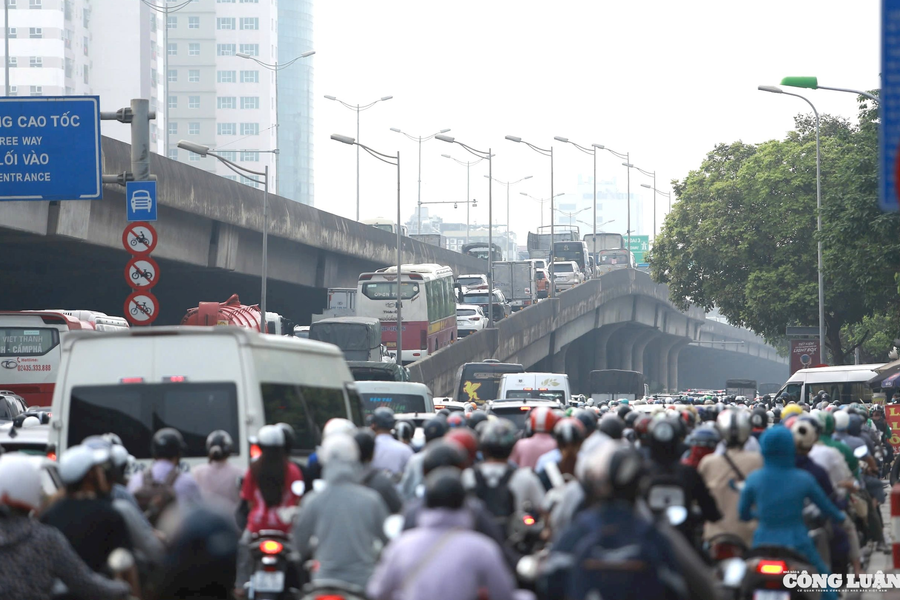 Kiểm soát khí thải phương tiện: Không thể trì hoãn lâu hơn nữa!