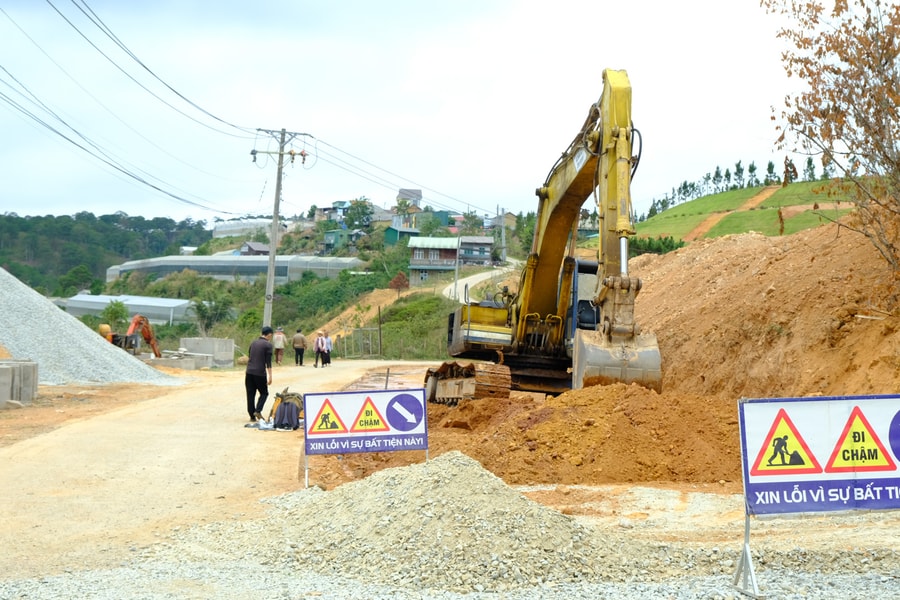 Chủ tịch UBND cấp tỉnh, cấp xã phê duyệt quyết toán vốn đầu tư dự án hoàn thành nhận bàn giao từ cấp huyện