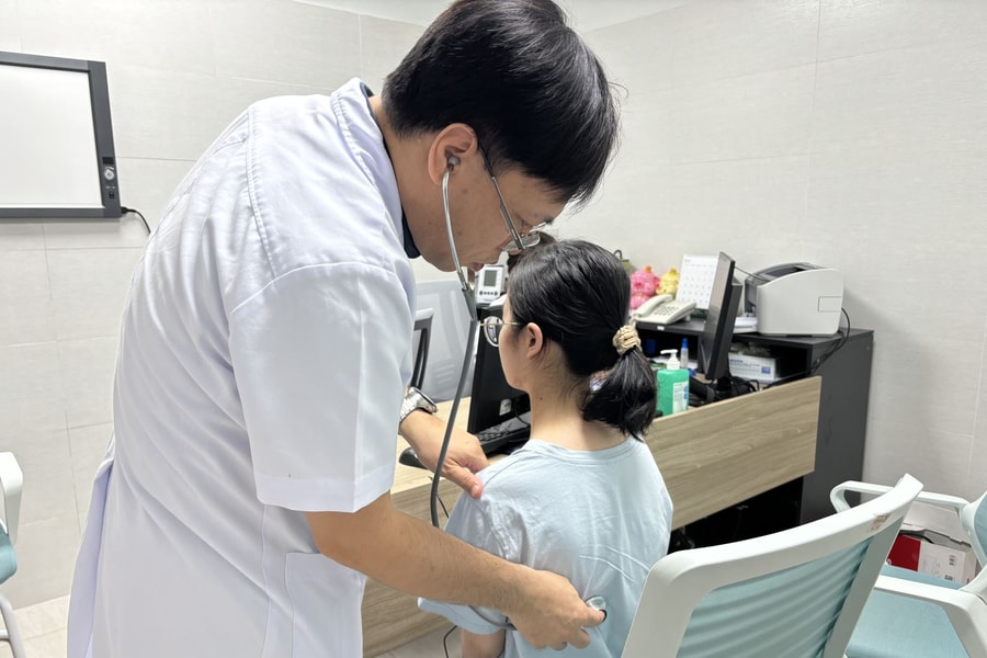 Cứu sống nữ sinh bị vỡ khí quản gốc hai bên sau khi bị tai nạn giao thông