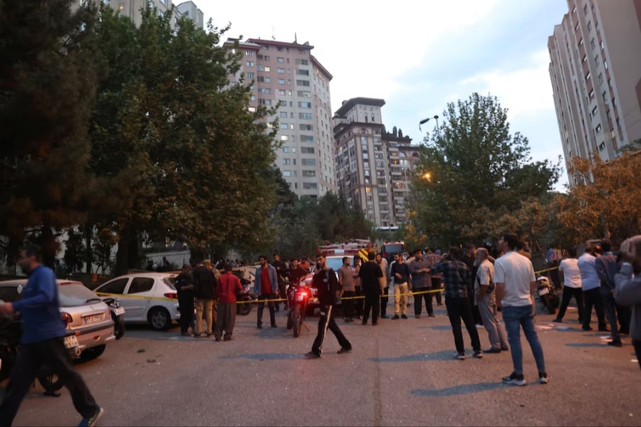 Israel không kích cơ sở hạt nhân Iran, cảnh báo nguy cơ chiến tranh toàn khu vực