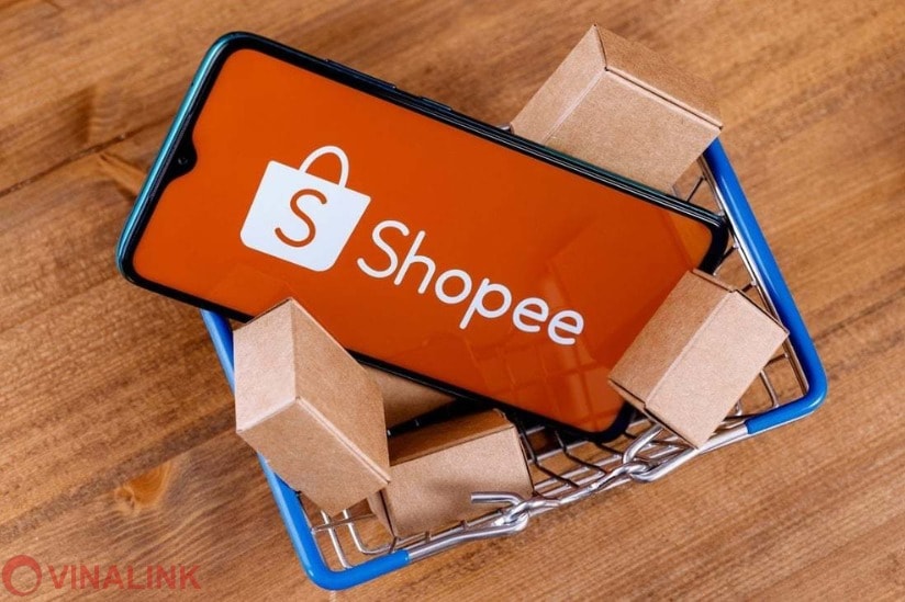 Shopee thu thêm 3.000 đồng phí hạ tầng mỗi đơn: Người bán nhỏ lẻ 'nghẹt thở', liệu người dùng có bắt đầu quay lưng?
