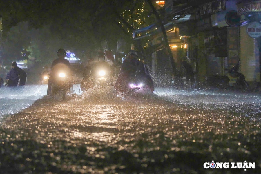 Bão liên tiếp hình thành, miền Bắc - Trung Bộ đối diện nguy cơ mưa gió lớn