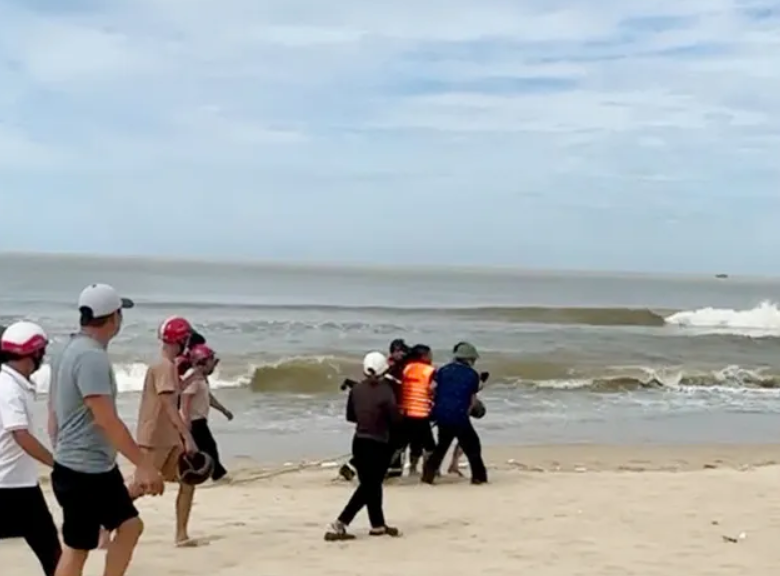 Hai vợ chồng mất tích trên sông Dinh, tìm thấy thi thể người chồng