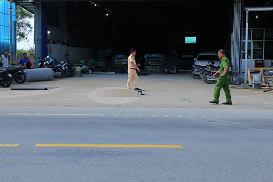 Sóc Trăng: Nam thanh niên tử vong sau va chạm với xe tự chế chở tôn