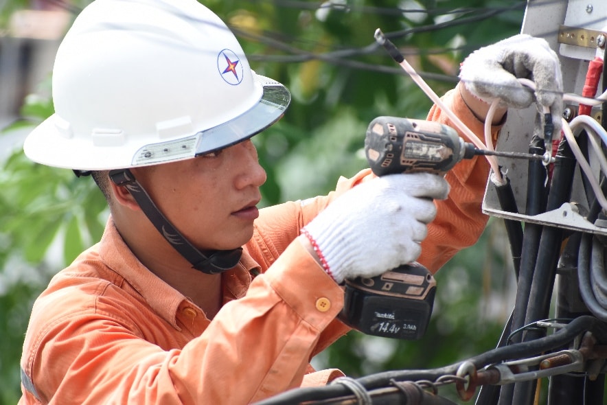 EVNHANOI nỗ lực vận hành, đảm bảo cấp điện cao điểm hè 2025