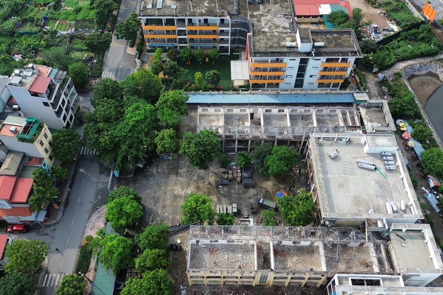 Hiểm họa mất an toàn lao động tại công trình Cải tạo, nâng cấp trường THCS Việt Hưng