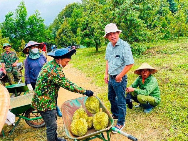 Bầu Đức tuyển gấp 100 kỹ thuật viên sầu riêng, thưởng không giới hạn cho người giới thiệu