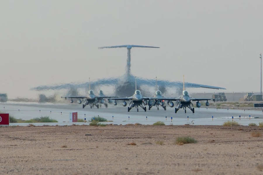 Mỹ điều thêm tàu chiến, phi đội tiêm kích và lực lượng quân sự đến Trung Đông