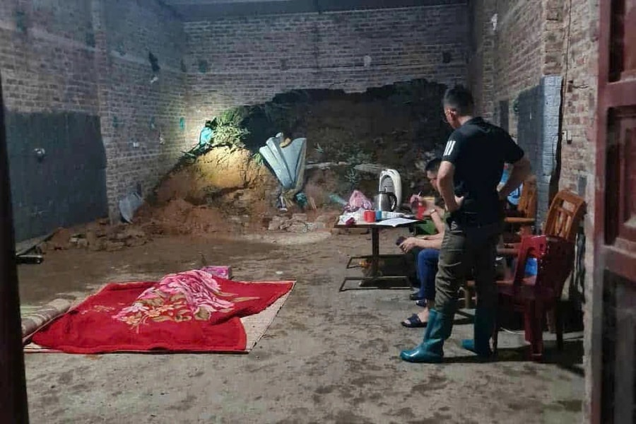 Sạt lở đất trong đêm ở Bắc Kạn, một phụ nữ tử vong khi đang ngủ