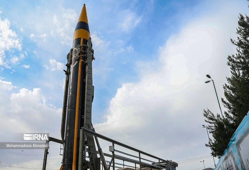 Sự đáng sợ của tên lửa khổng lồ Khorramshahr-4 mà Iran vừa phóng vào Israel