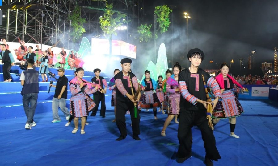 Chương trình nghệ thuật ‘Sắc màu Sơn La’ tại Đà Nẵng