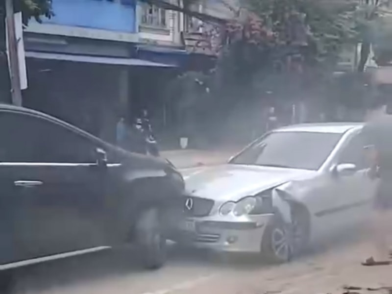 Tài xế “sốc thuốc” sau khi dùng ma túy, gây loạt tai nạn liên hoàn