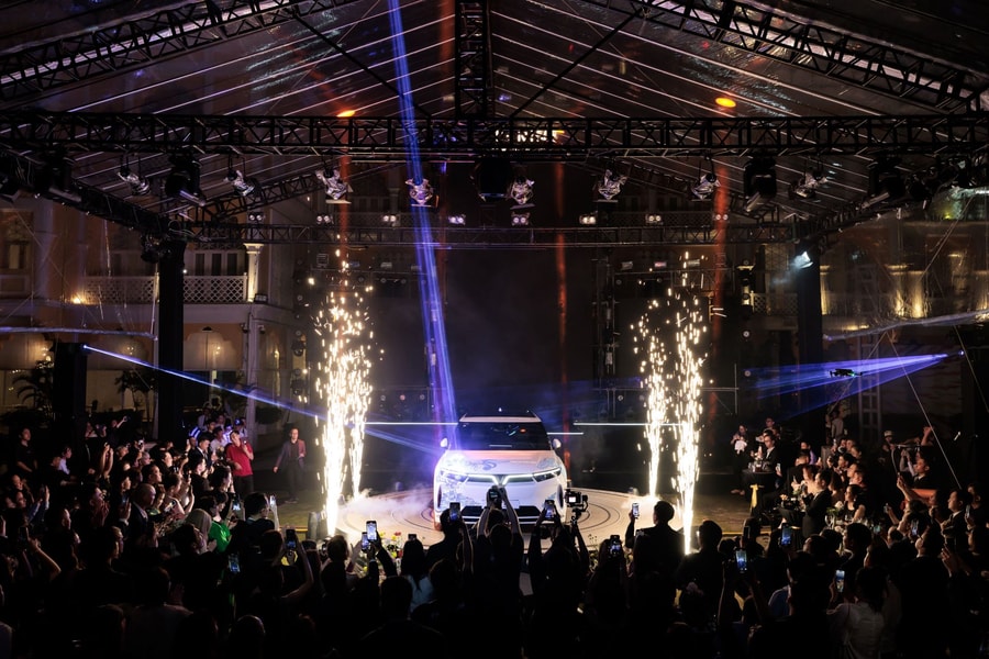 Bộ ba VinFast VF 9 độc bản gây chú ý tại sự kiện The Nine 2025