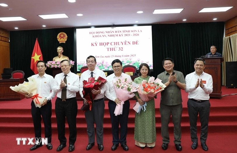 Sơn La, Bắc Kạn thông qua nhiều nghị quyết quan trọng, chuẩn bị cho chính quyền địa phương 2 cấp