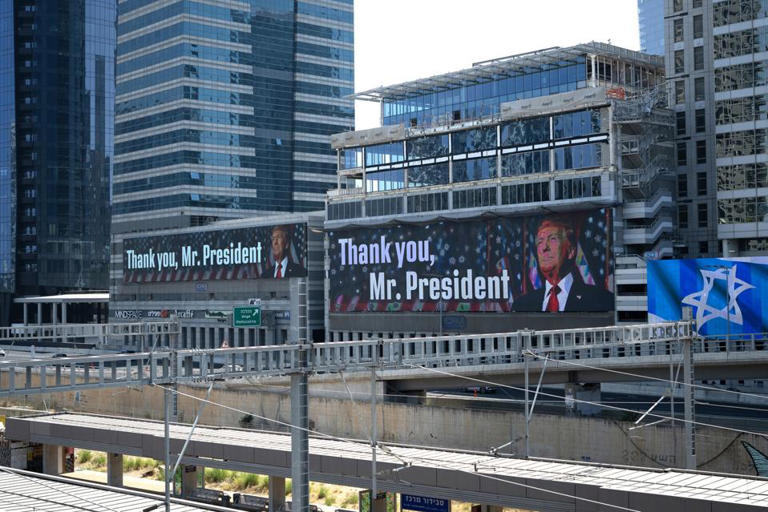 ‏Giá dầu có thể tăng thêm 30% nếu Iran chặn eo biển Hormuz, Goldman cảnh báo‏