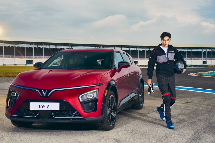 VinFast VF 7 - Mẫu SUV điện “đốt mắt” khách hàng trẻ