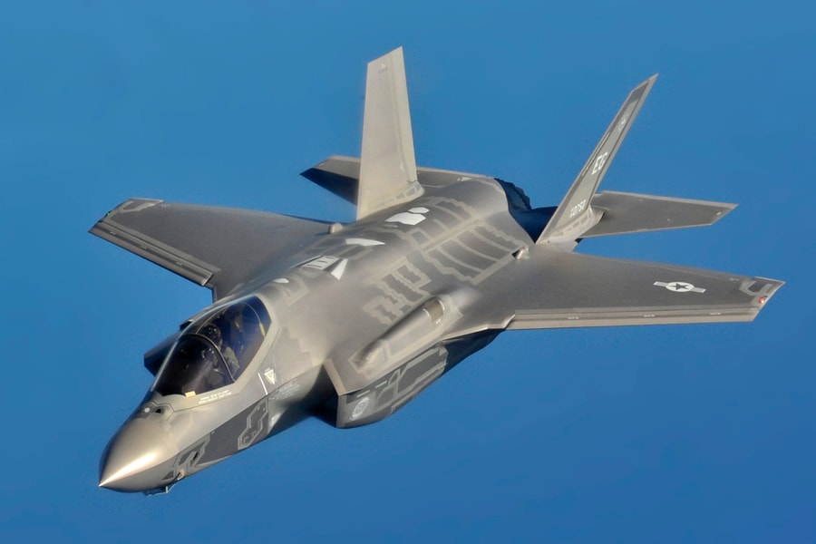 Vương quốc Anh mua 12 chiến đấu cơ F-35A có khả năng mang vũ khí hạt nhân của Mỹ