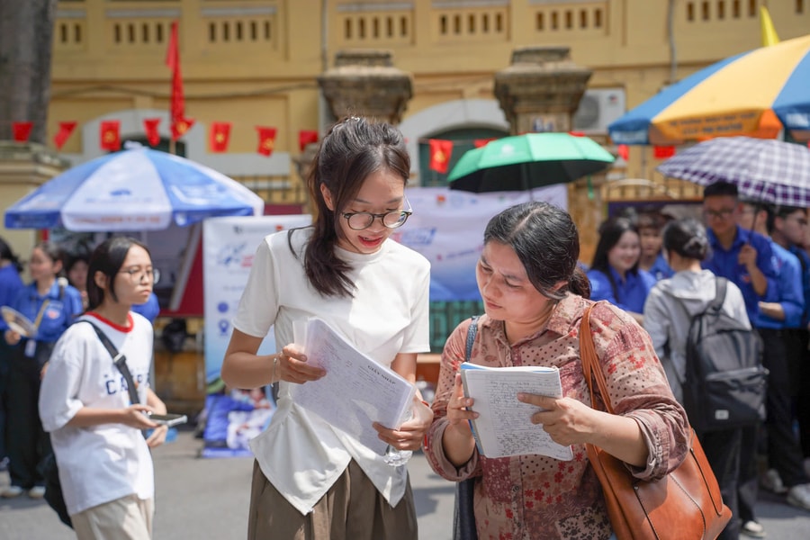 Đề nghị Bộ Giáo dục báo cáo về độ khó đề thi tốt nghiệp THPT