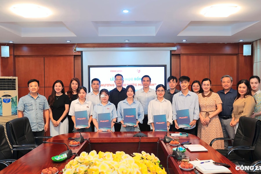 Học bổng 'Ước mơ xanh' tiếp sức, đồng hành cùng sinh viên Trường Đại học Văn hóa Hà Nội