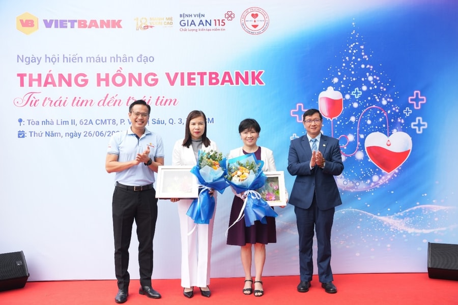 Hơn 200 CBNV tham gia hiến máu tình nguyện ‘Tháng hồng Vietbank’
